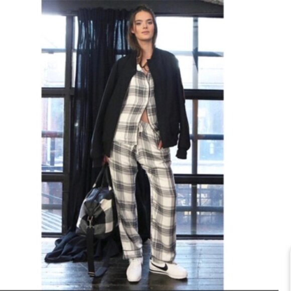 Plush Ultra Soft Intimates Black & White Plaid size Small New with tags #107 - Picture 1 of 9